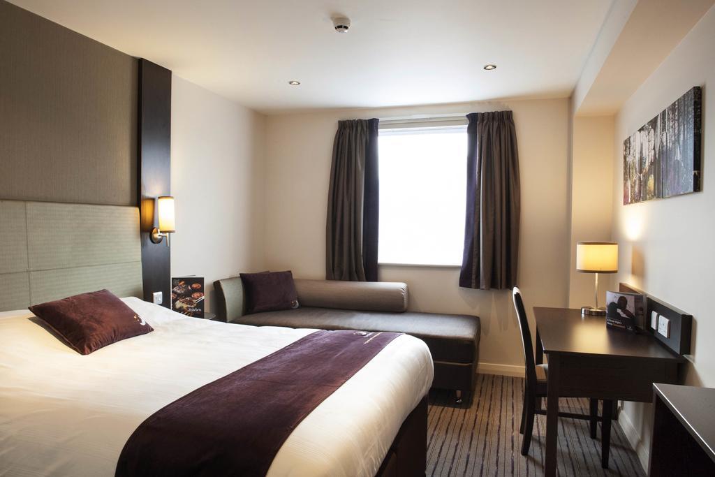 Premier Inn Dundee North Δωμάτιο φωτογραφία